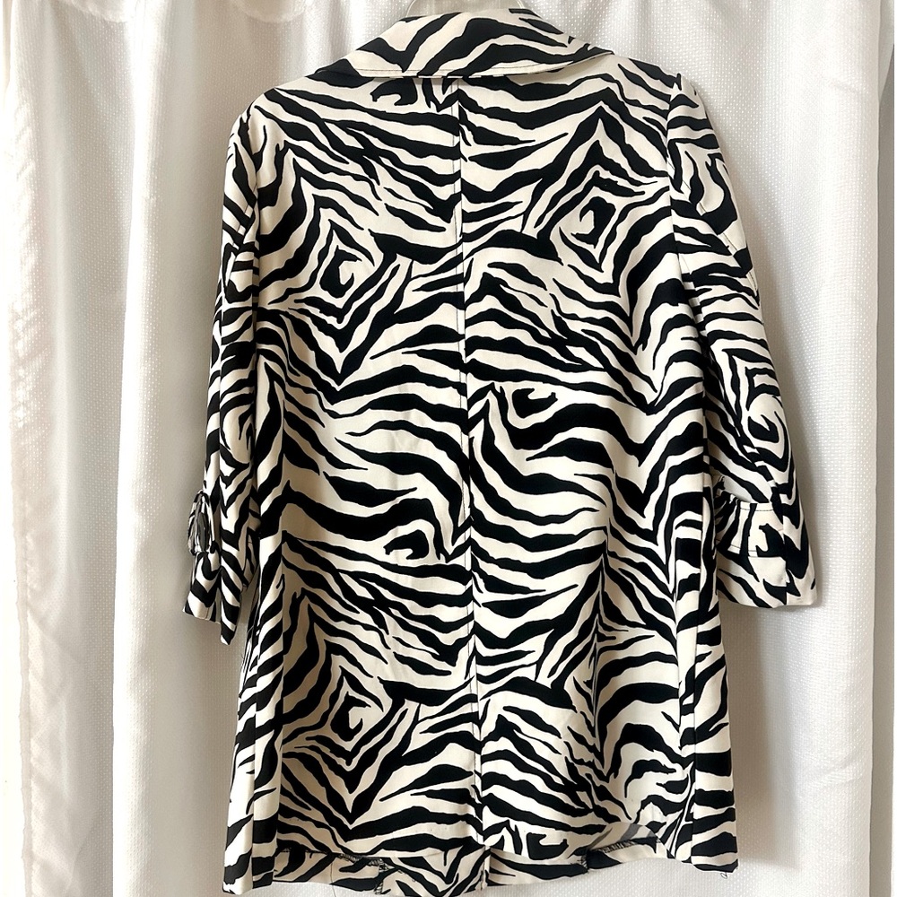 Black and White Zebra Print Lightweight Pea Coat 3/4 Sleeves - Picture 4 of 5